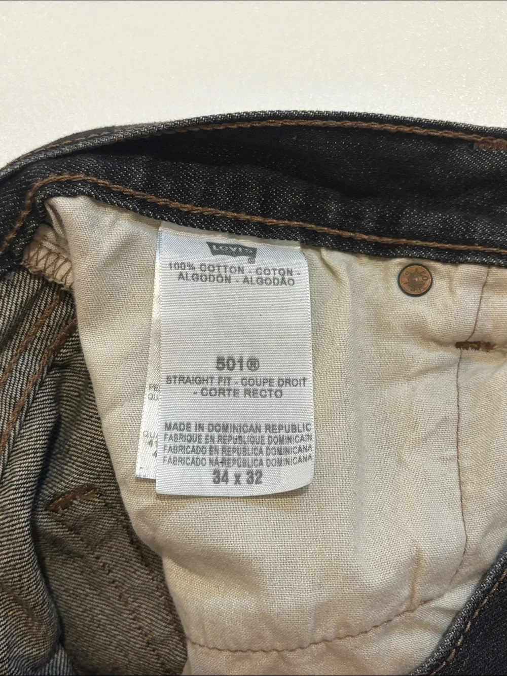 Levi's 501 Men's Straight Leg Botton-Fly